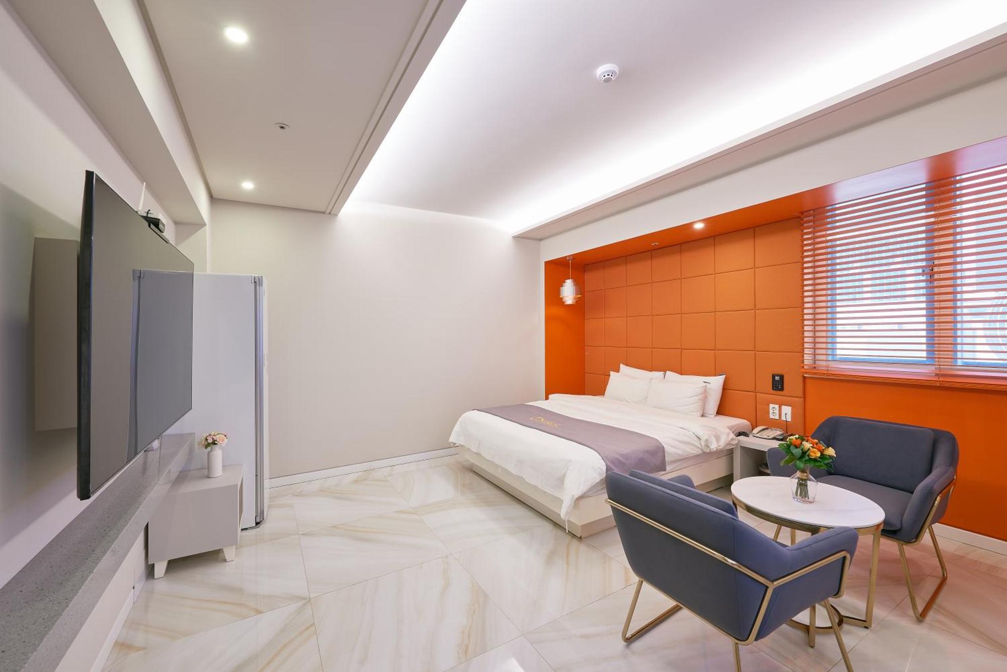 Dubai Hotel Кванджу Экстерьер фото