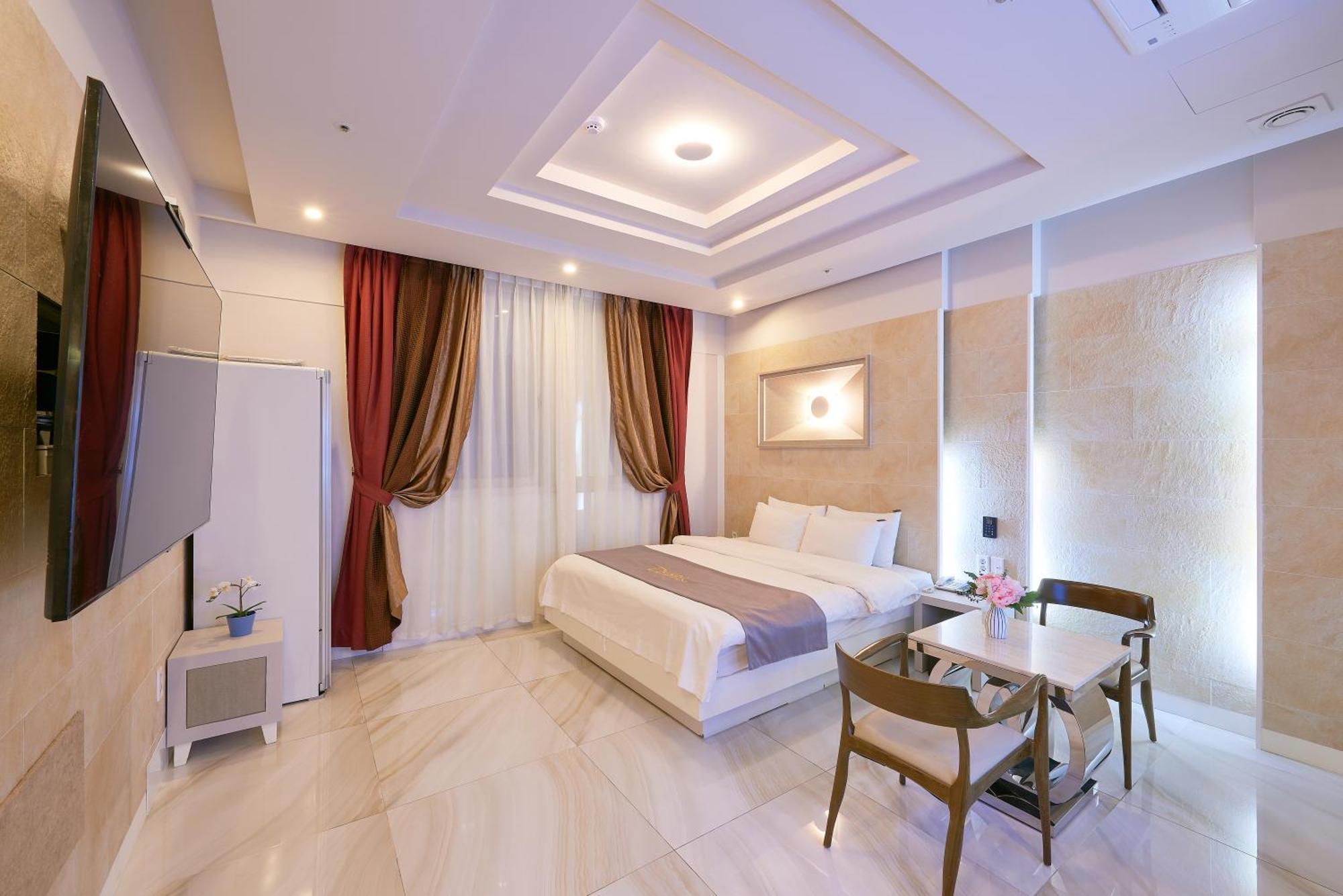 Dubai Hotel Кванджу Экстерьер фото