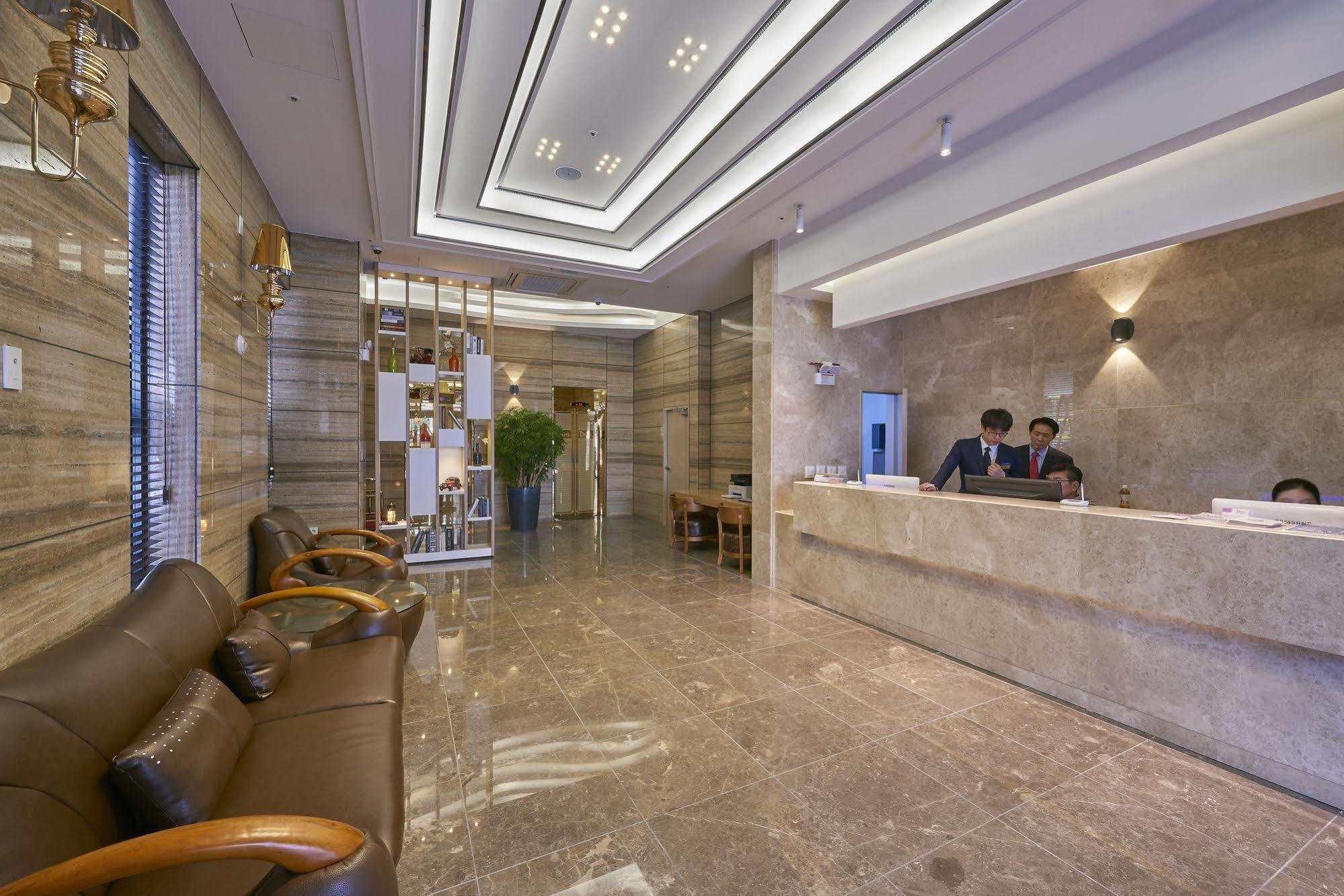 Dubai Hotel Кванджу Экстерьер фото